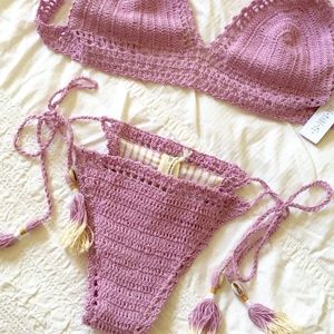NWT♥️ SHE MADE ME FREE PEOPLE LILAC PINK CROCHET SIDE TIE BIKINI BOTTOM sz S/M